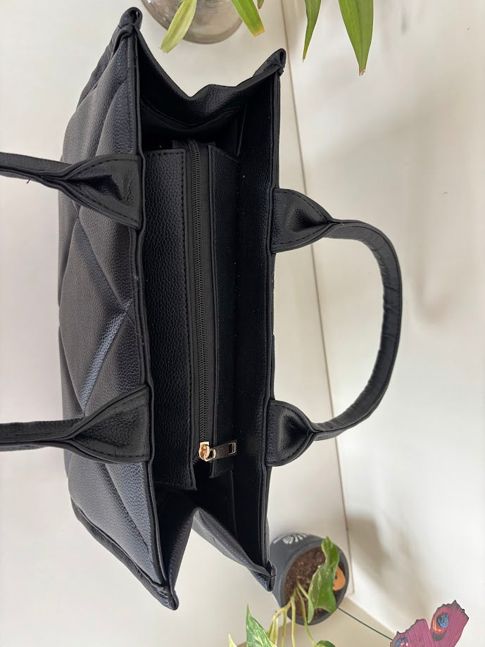 Textured Handheld Tote Bag