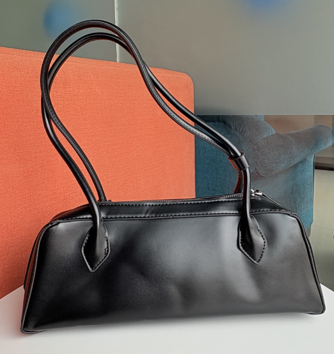 Koren Bowline Baguette Bag