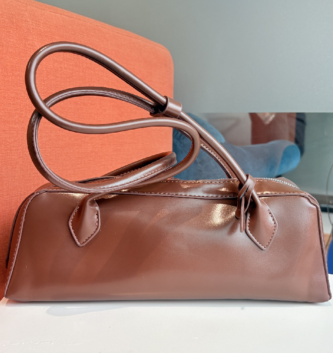 Koren Bowline Baguette Bag