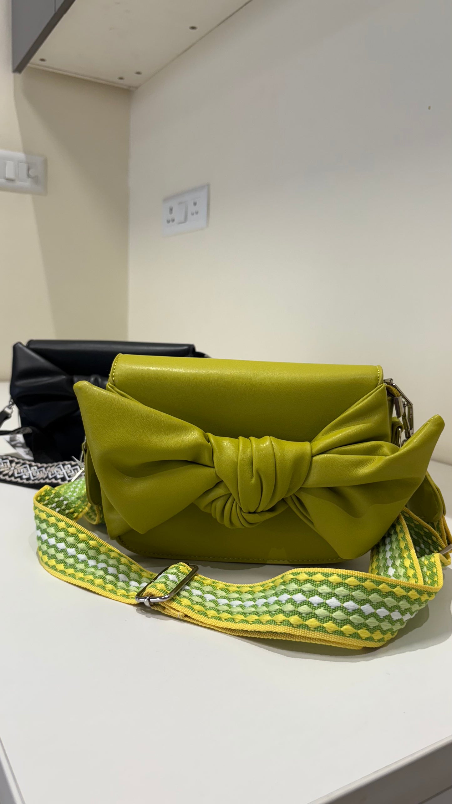 Wide Strap Bow Bag
